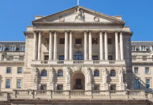 ভয়াবহ অর্থনৈতিক মন্দার মুখে ব্রিটেন