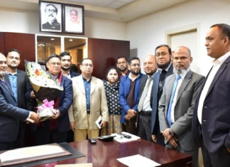 ফারইষ্ট ইসলামী লাইফ ইন্স্যুরেন্স-এর সিইওকে পরিচালনা পর্ষদের শুভেচ্ছা